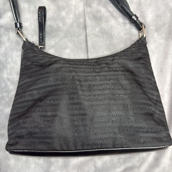 Prada shoulder bag - Picture 7 of 8